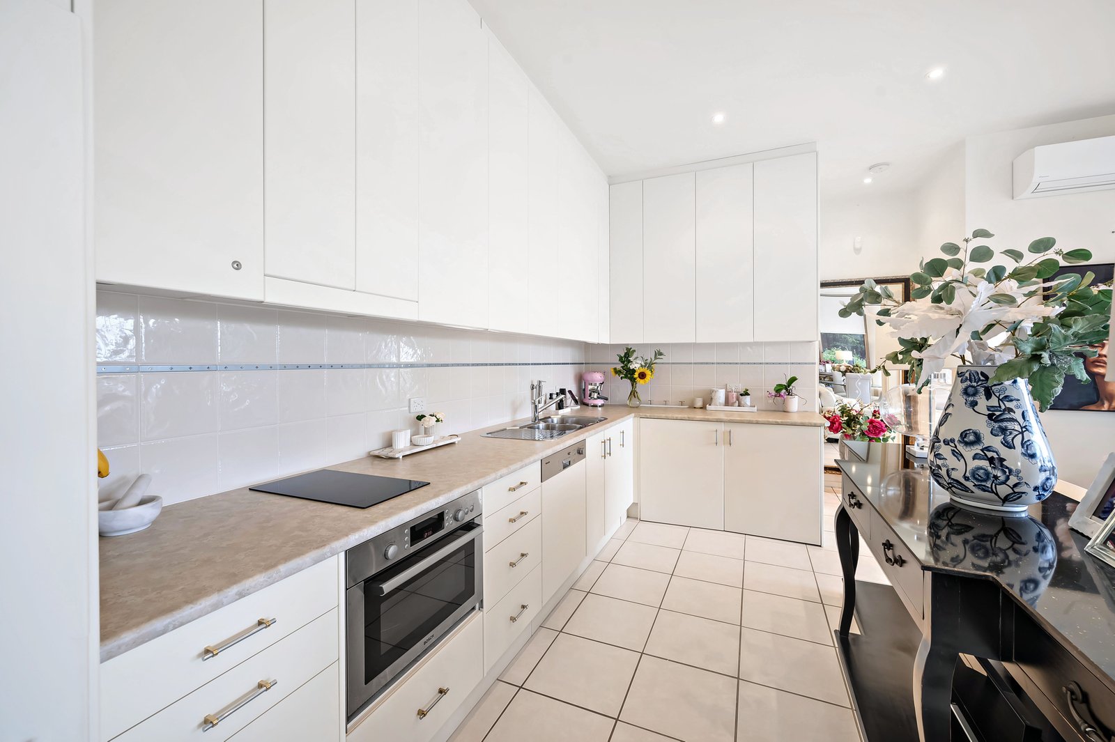 60 Randall Drive SALAMANDER BAY 27