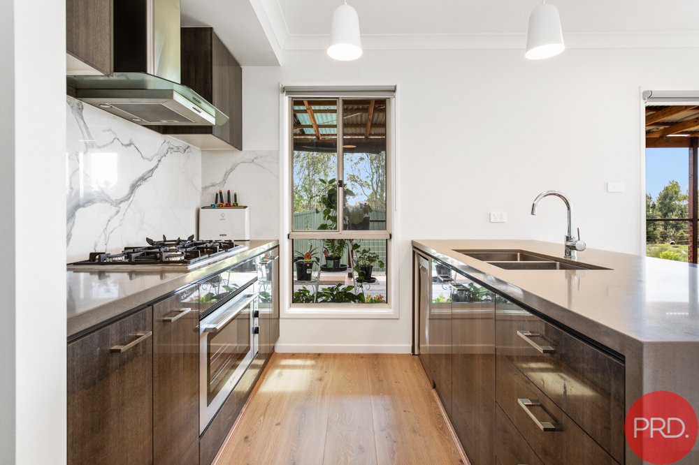 60 Redgum Circuit ABERGLASSLYN 7