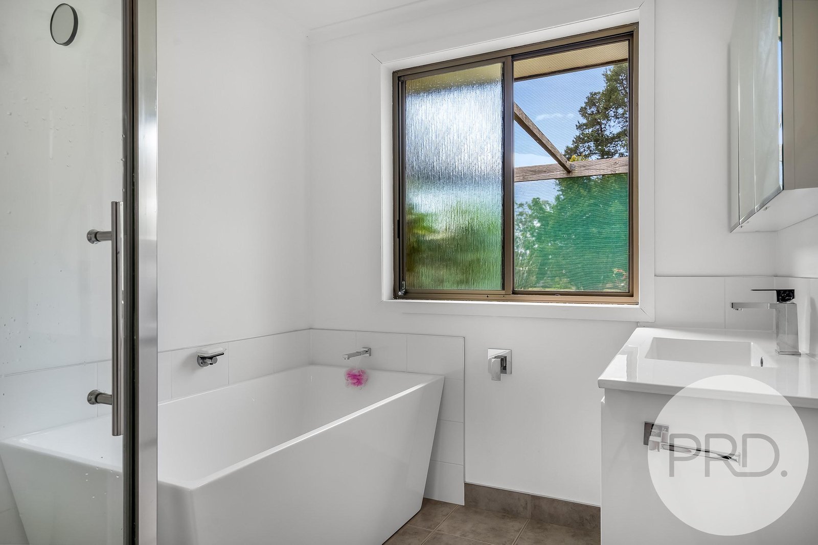 60 Roaring Beach Road SOUTH ARM 15