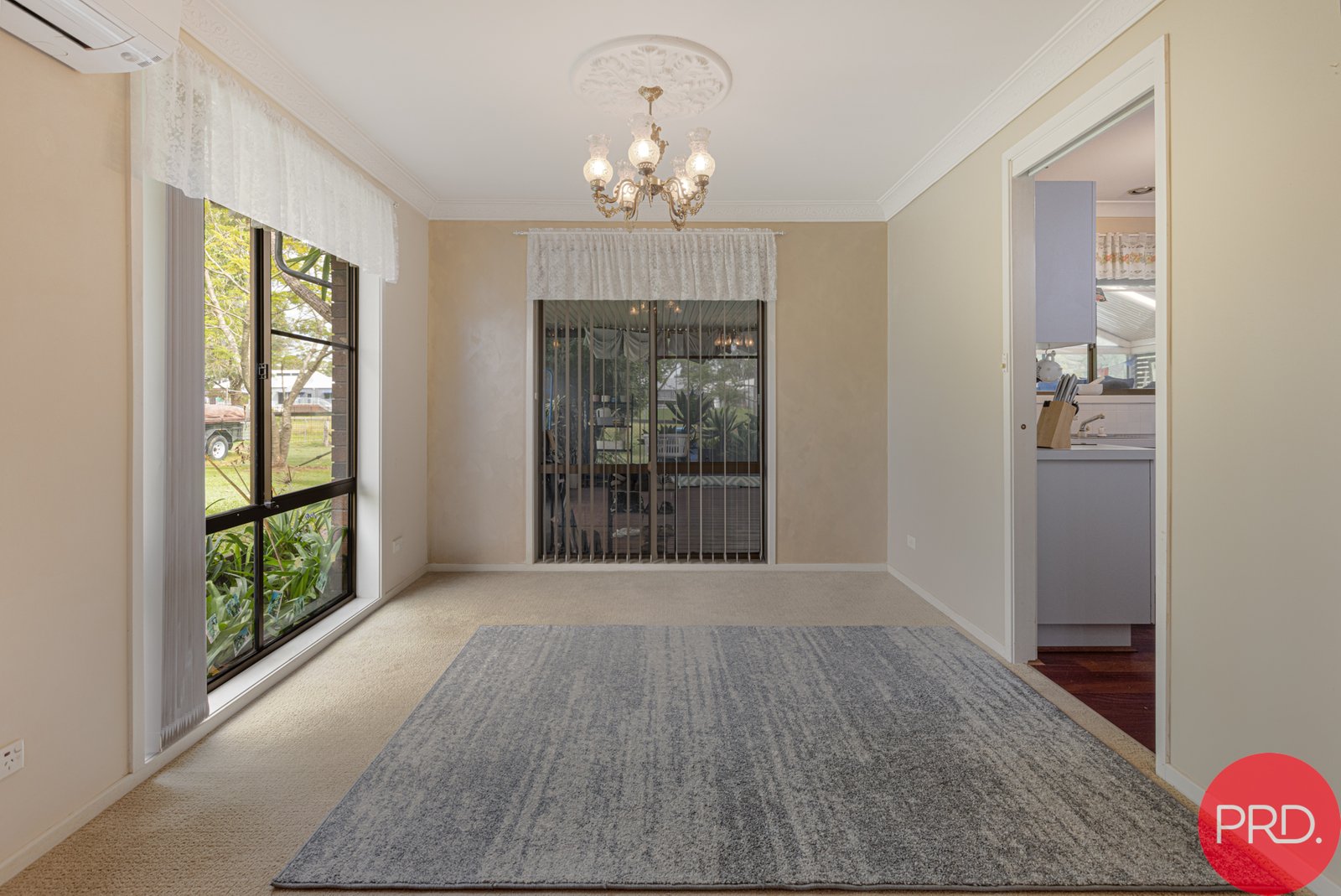 60 Robert Road LOCHINVAR 11