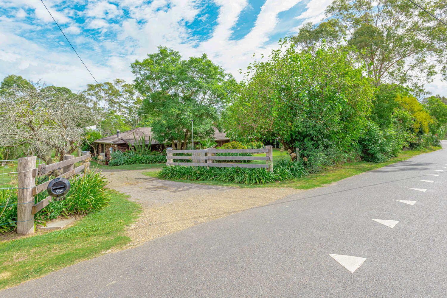 60 Robert Road LOCHINVAR 18