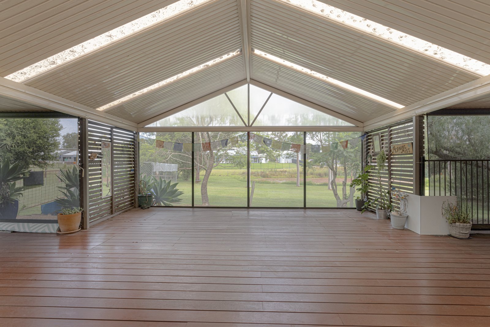 60 Robert Road LOCHINVAR 9