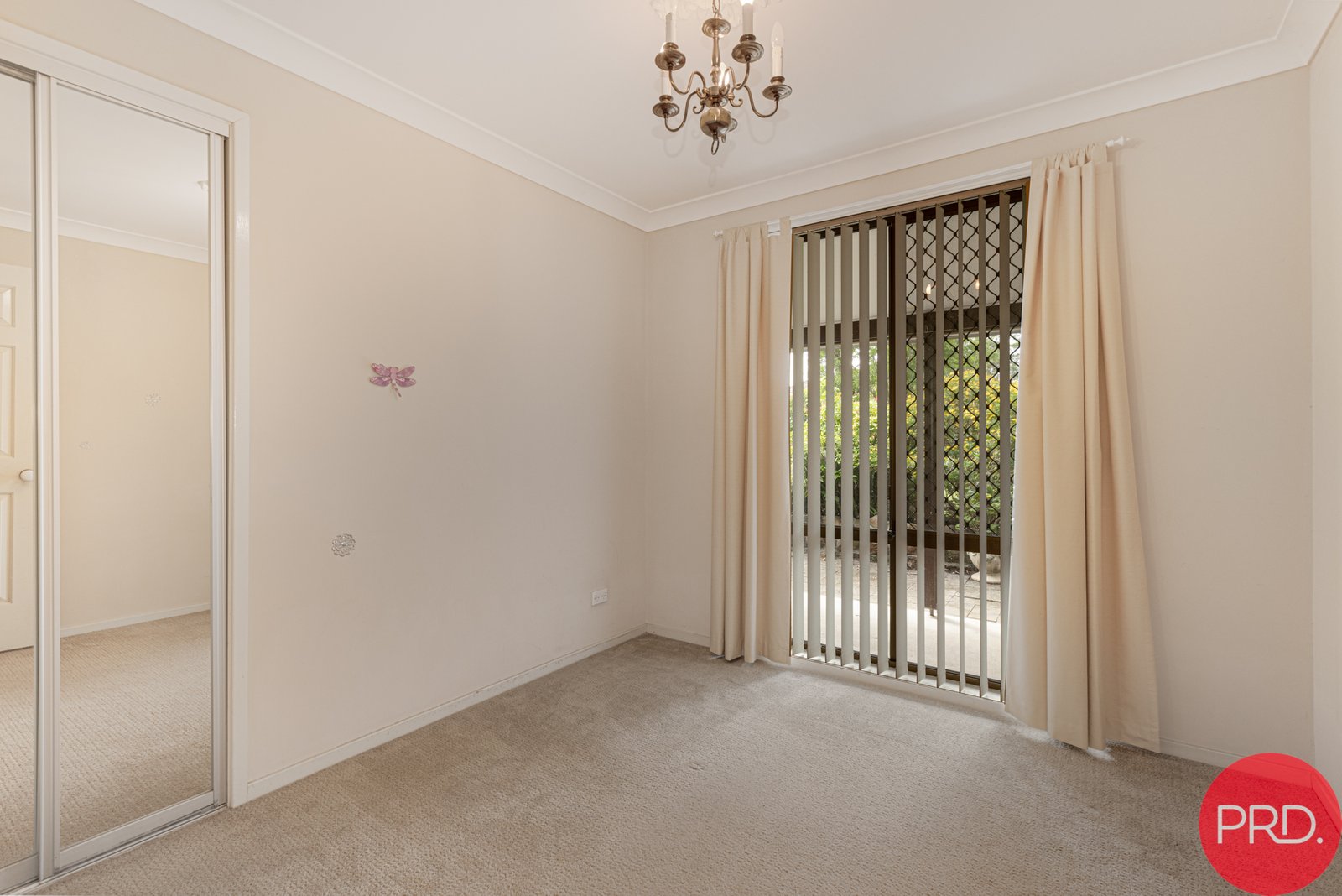 60 Robert Road LOCHINVAR 12