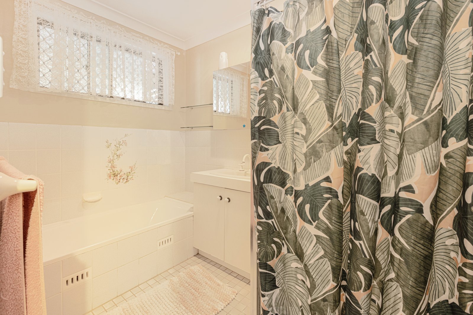 60 Robert Road LOCHINVAR 14