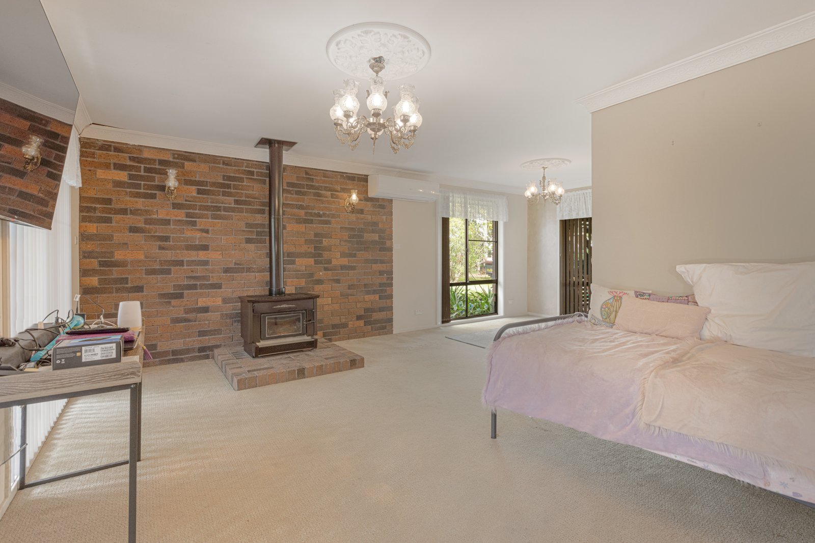 60 Robert Road LOCHINVAR 22