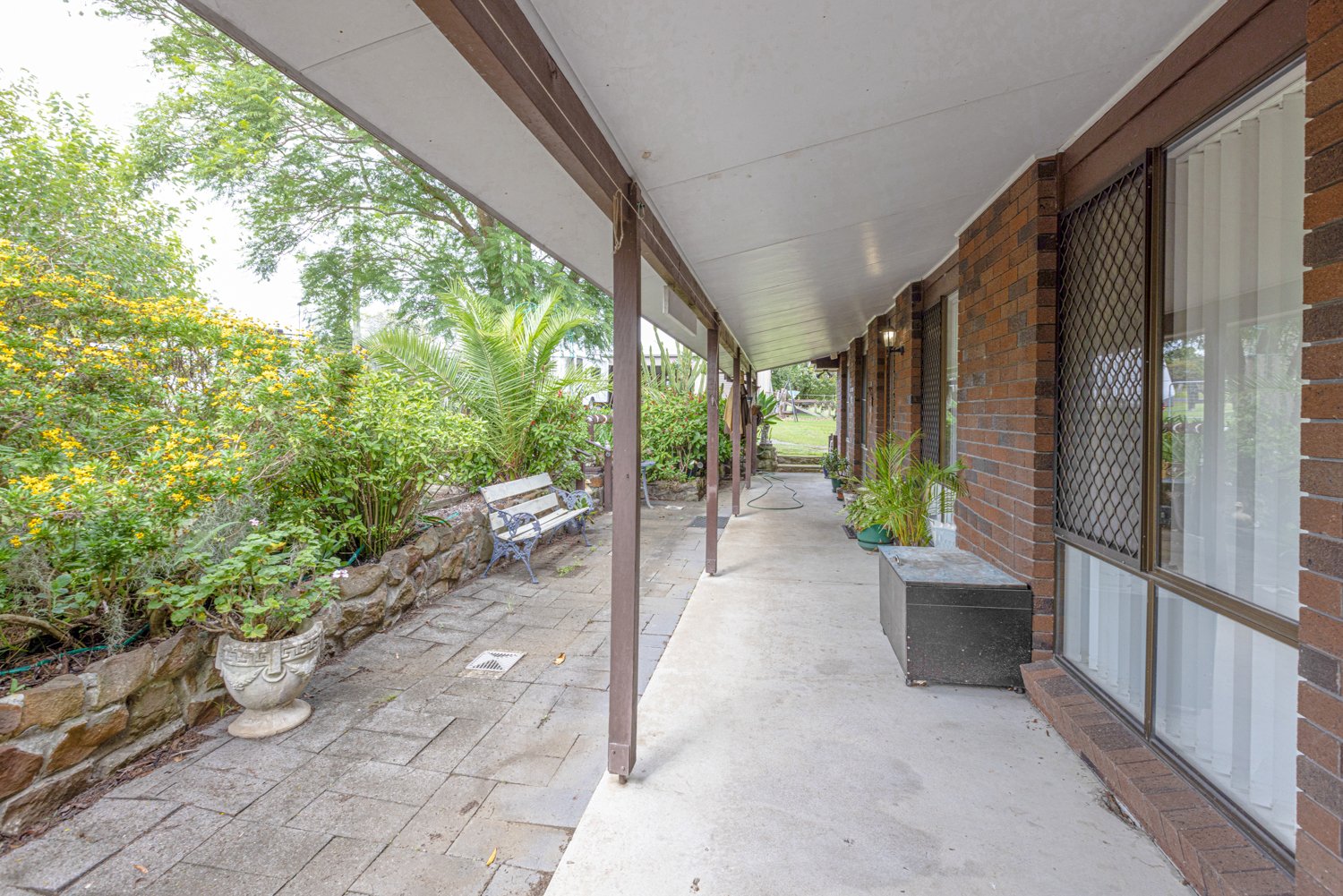 60 Robert Road LOCHINVAR 25