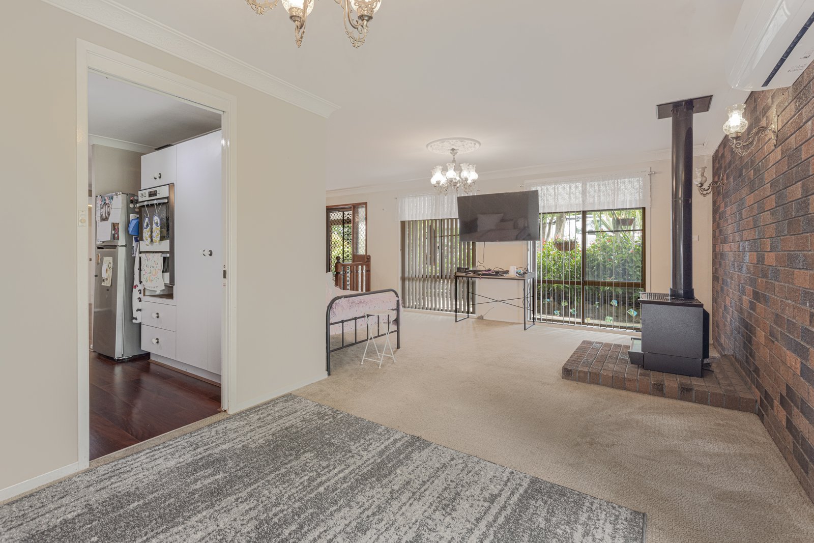 60 Robert Road LOCHINVAR 28