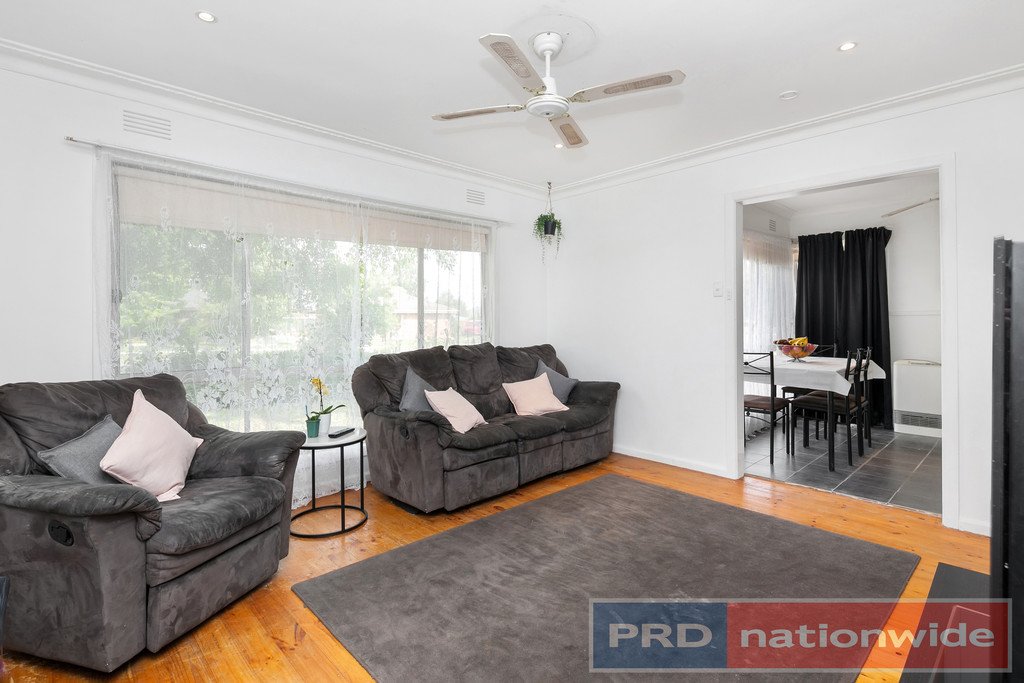 60 Rowlands Street SEBASTOPOL 4