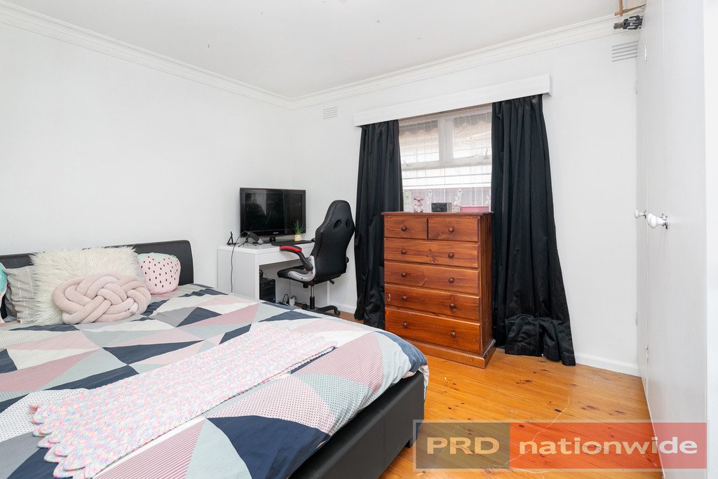 60 Rowlands Street SEBASTOPOL 11