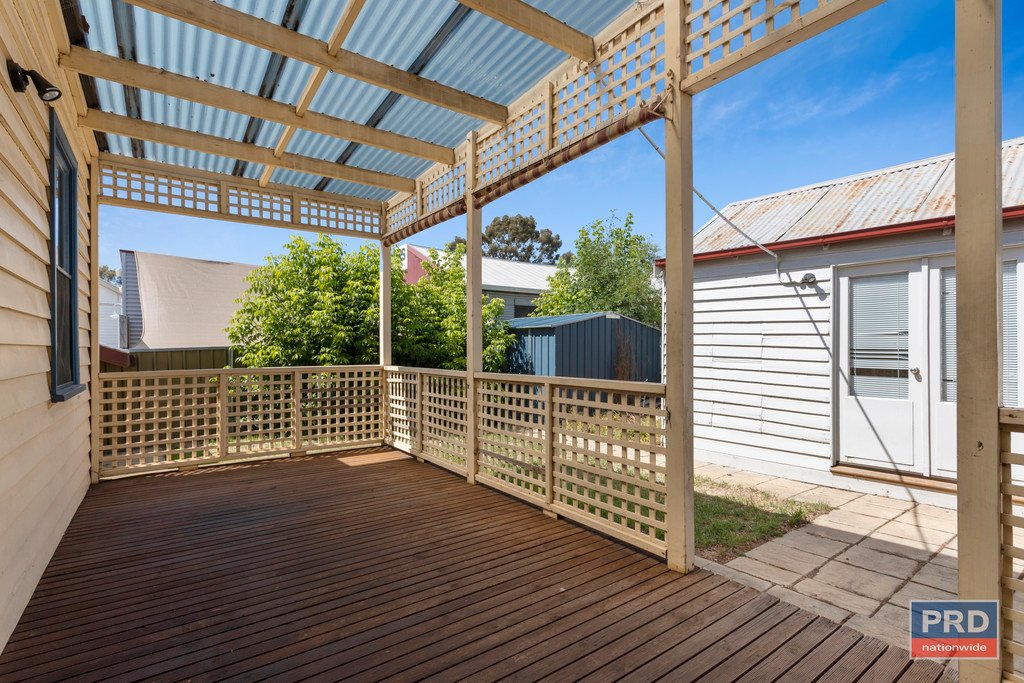 60 Russell Street QUARRY HILL 11