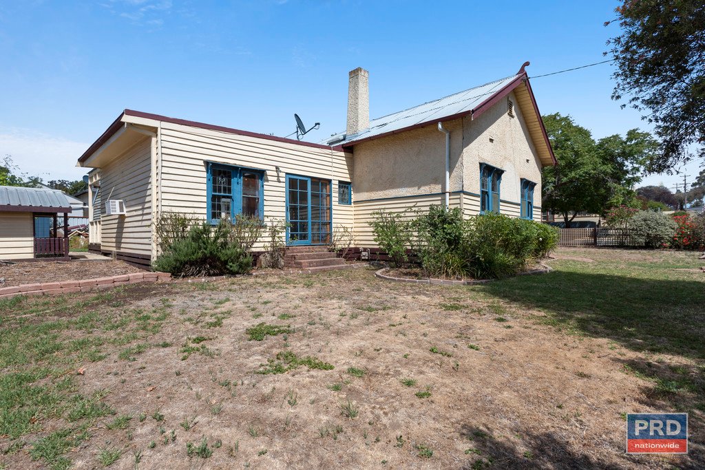 60 Russell Street QUARRY HILL 12