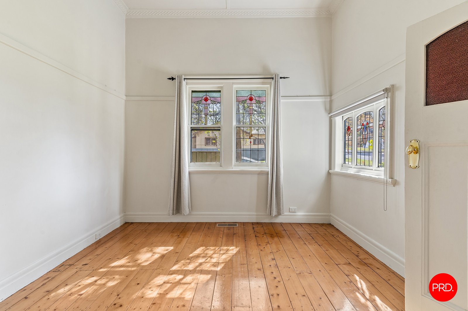 60 Russell Street QUARRY HILL 4
