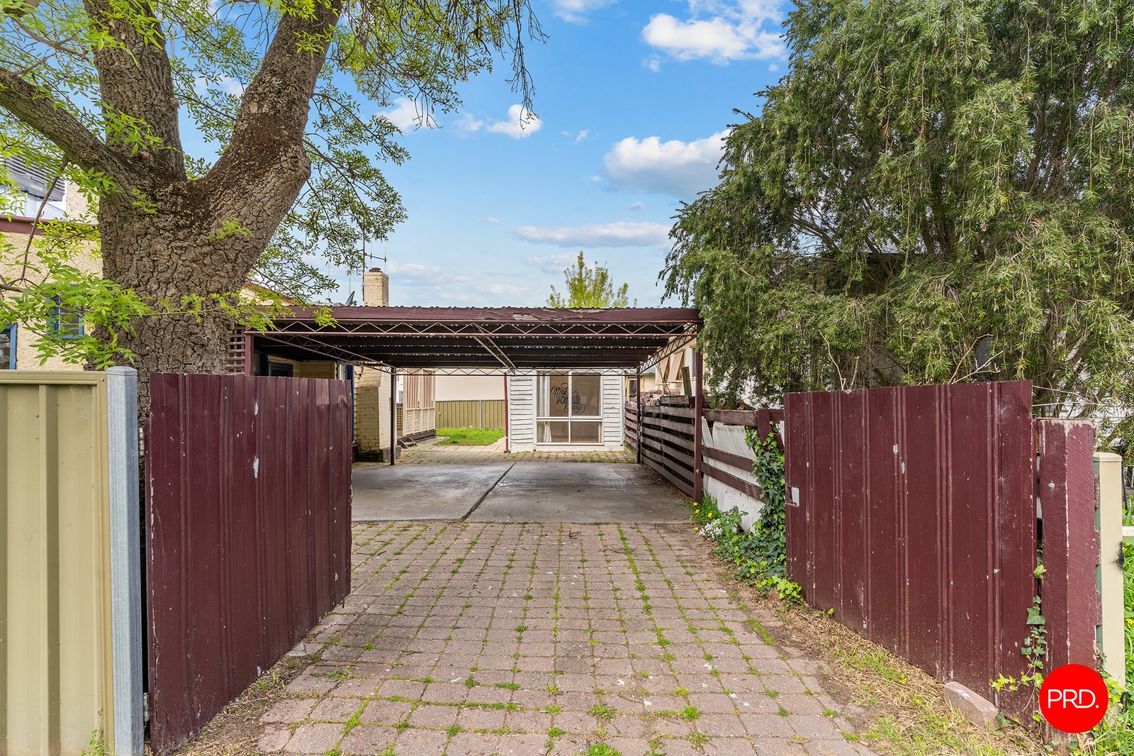 60 Russell Street QUARRY HILL 21
