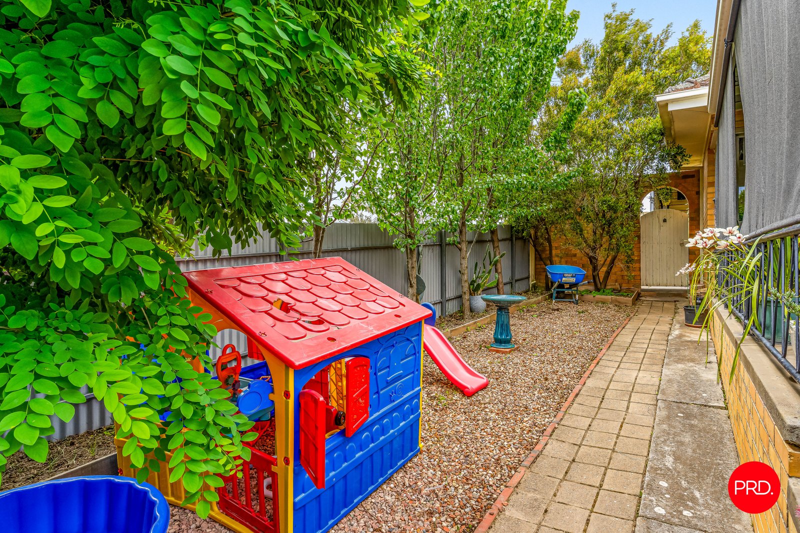 60 Specimen Hill Road GOLDEN SQUARE 13