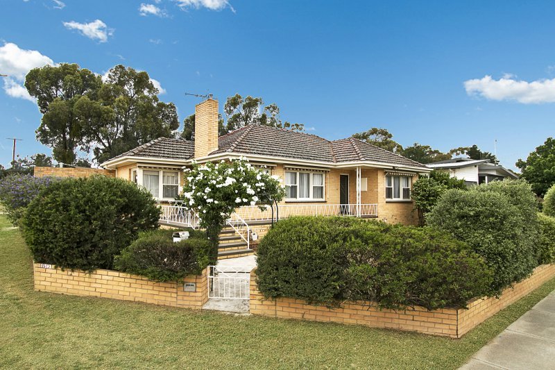 60 Specimen Hill Road GOLDEN SQUARE 1