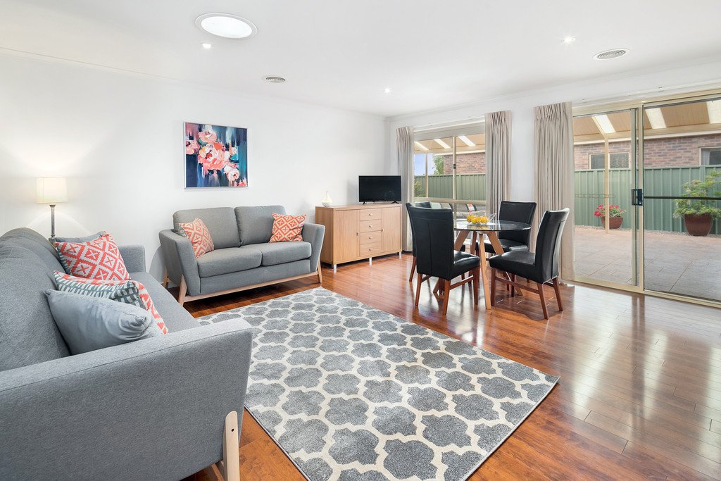 60 Stirling Drive LAKE GARDENS 4