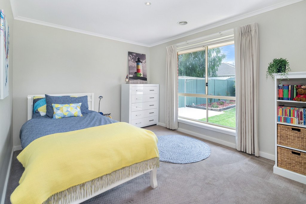 60 Stirling Drive LAKE GARDENS 7