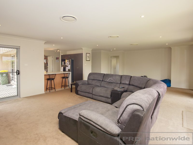 60 Streeton Drive METFORD 4