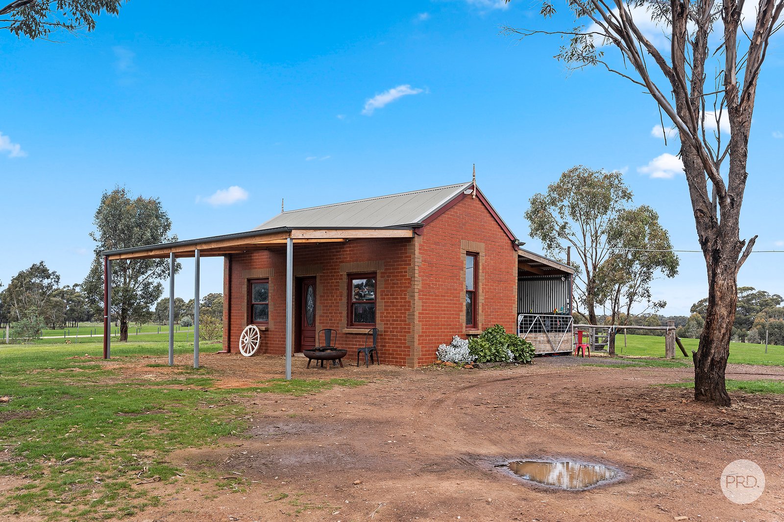 60 Swanwater Drive LONGLEA 5