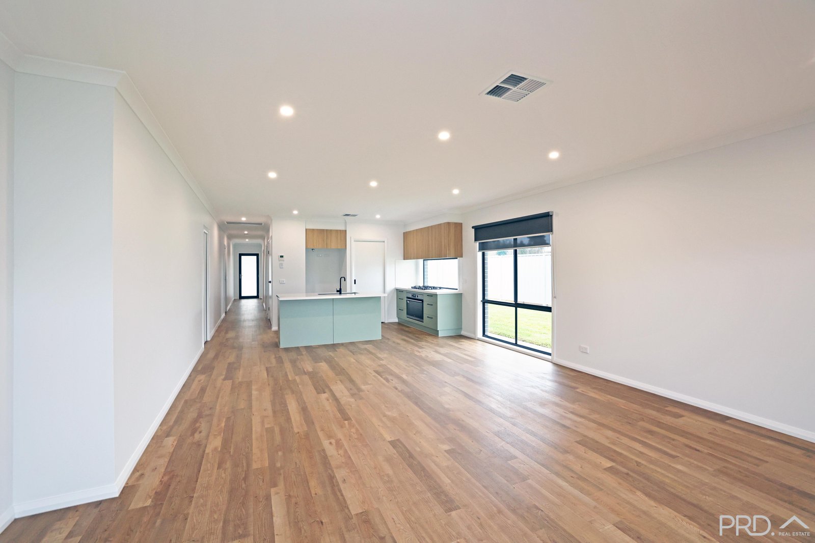 60 Verdi Boulevard IRYMPLE 6