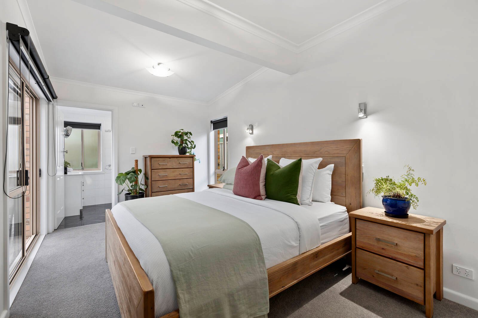 Real Estate and Property in 60 Wimmera Avenue, Manifold Heights, VIC