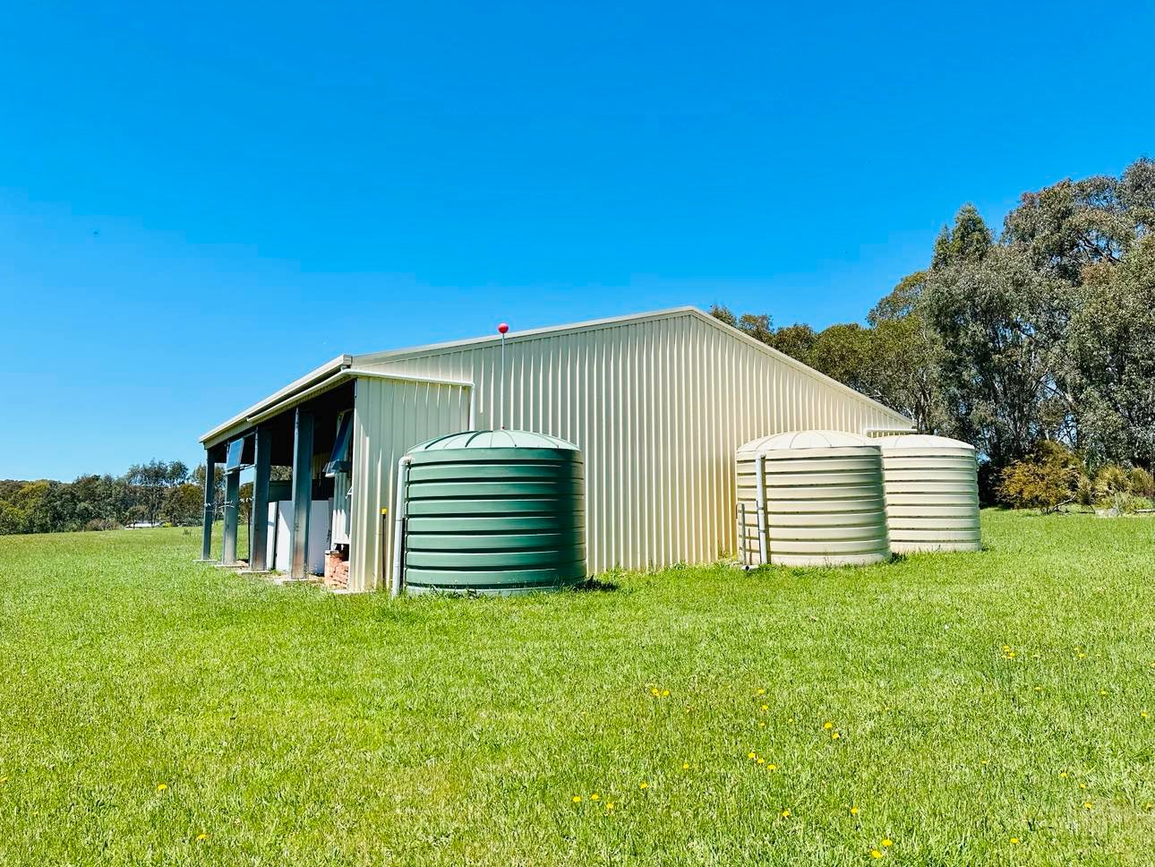 601 McEachern Lane TUMBARUMBA 4