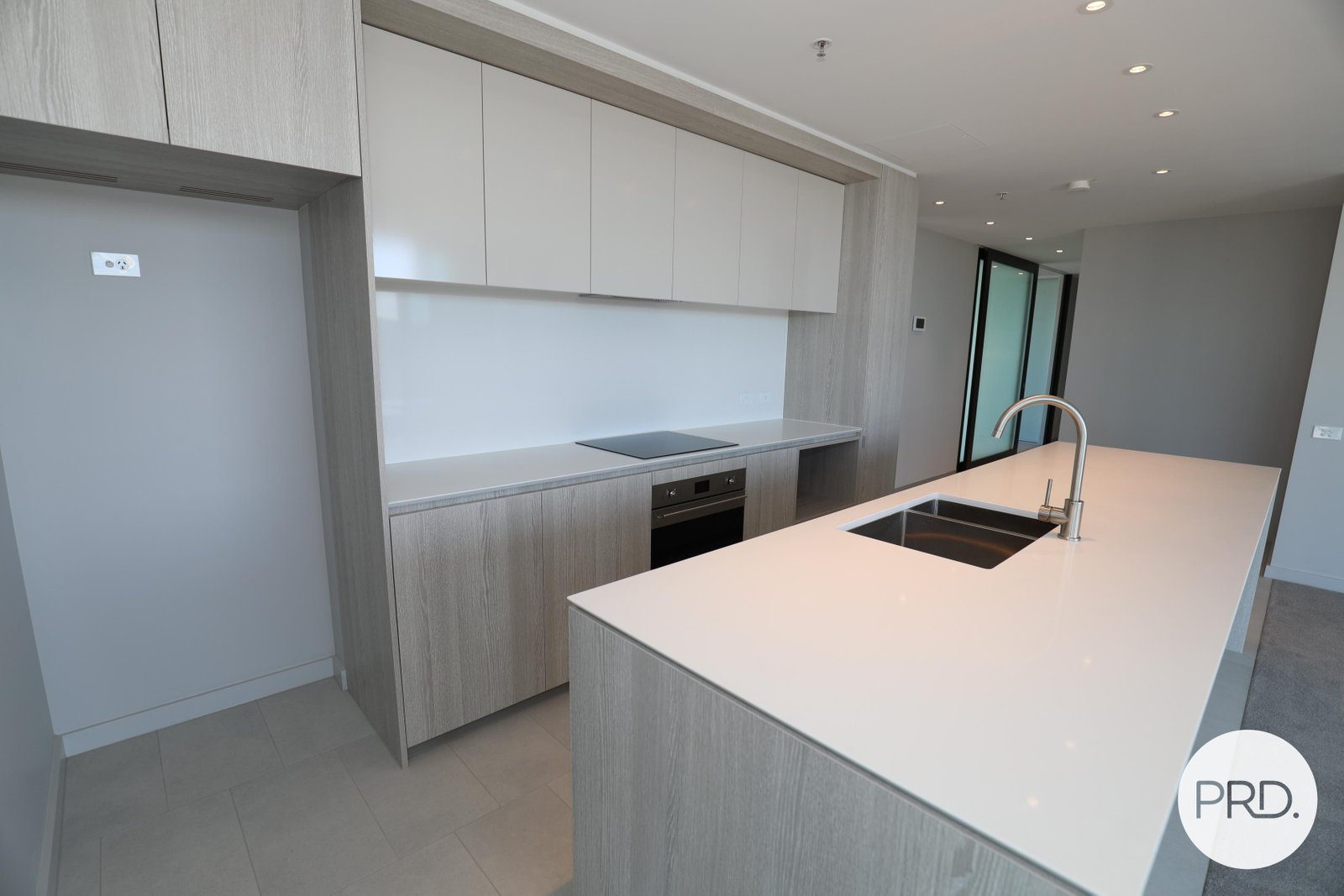 601/161 Emu Bank  BELCONNEN 4