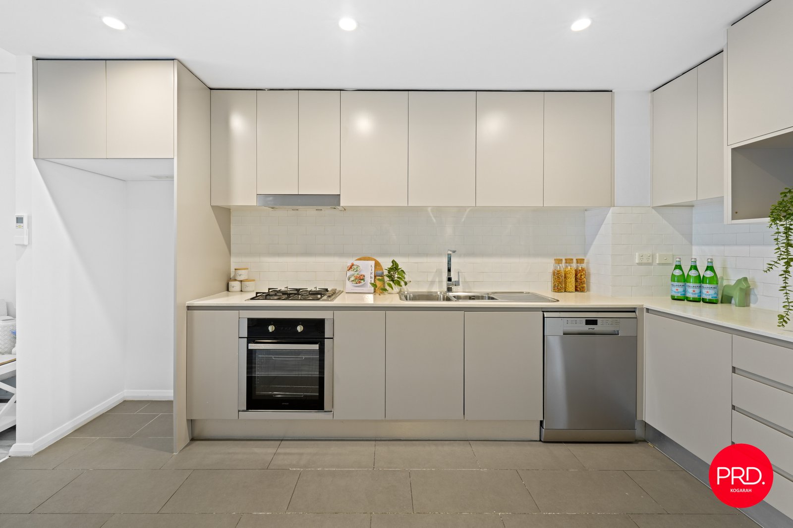 601/21-35 Princes Highway KOGARAH 3