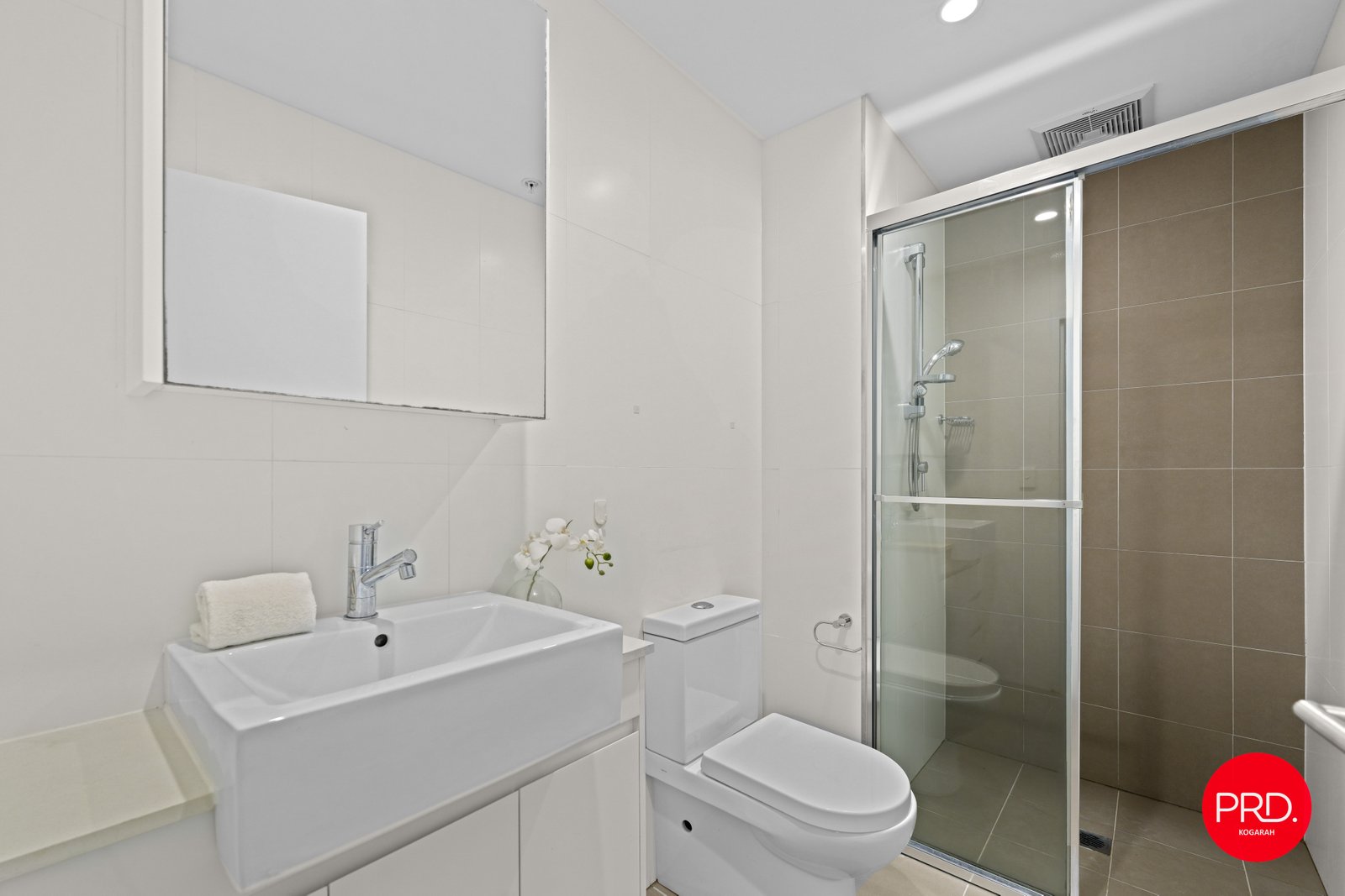 601/21-35 Princes Highway KOGARAH 8