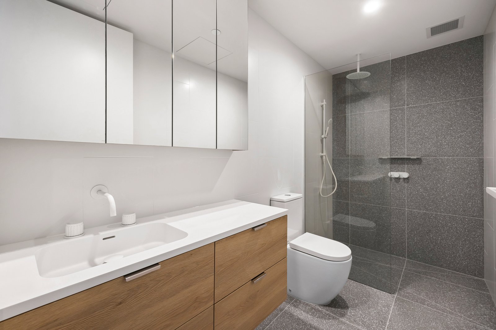 Real Estate and Property in 601/241 Glen Huntly Road, Elsternwick, VIC