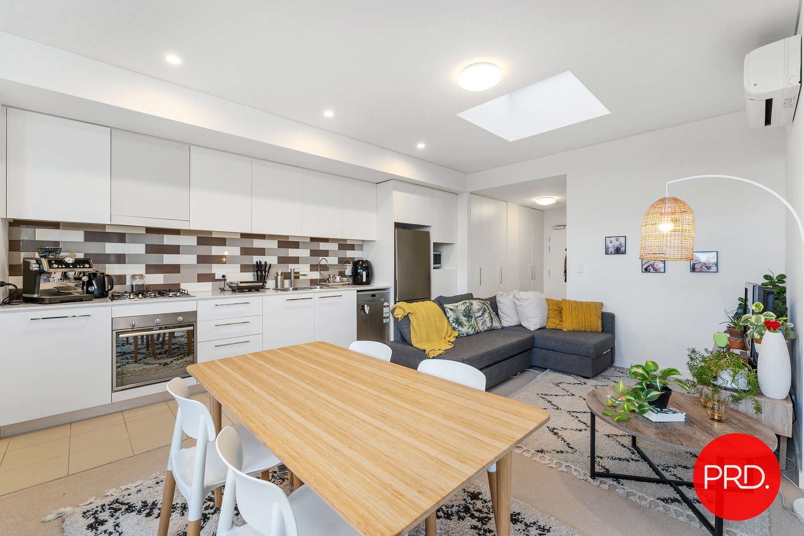 601/70 Charlotte Street CAMPSIE 1