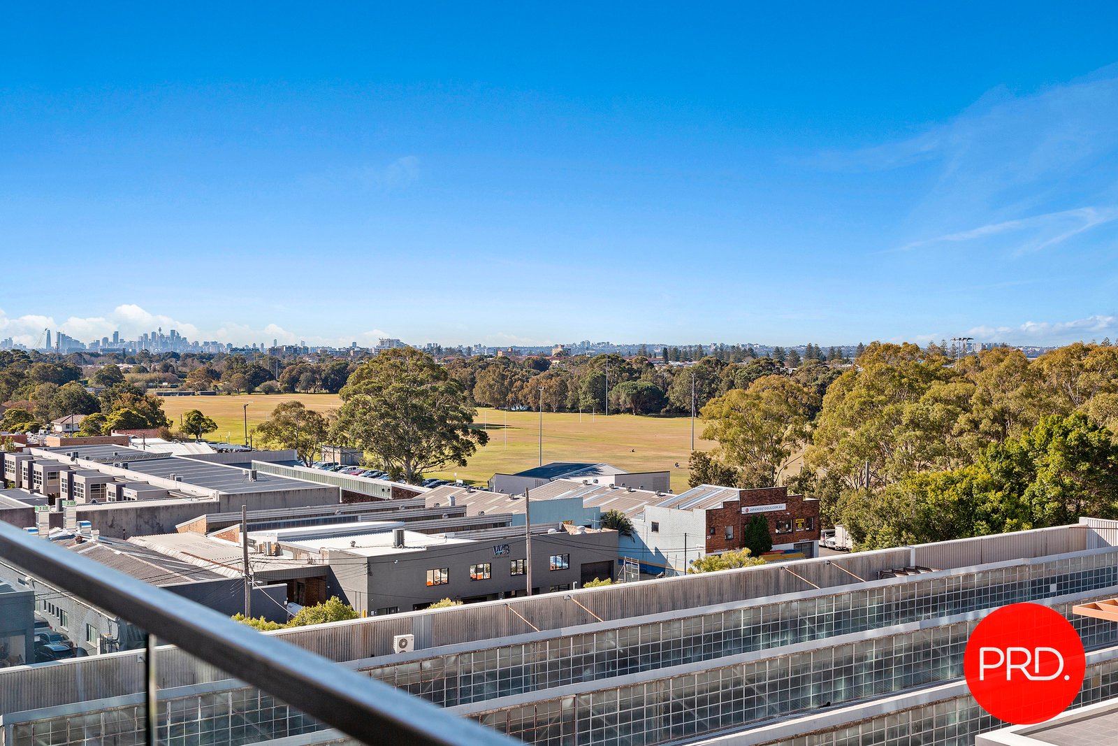 602/11 Garrigarrang Avenue KOGARAH 10