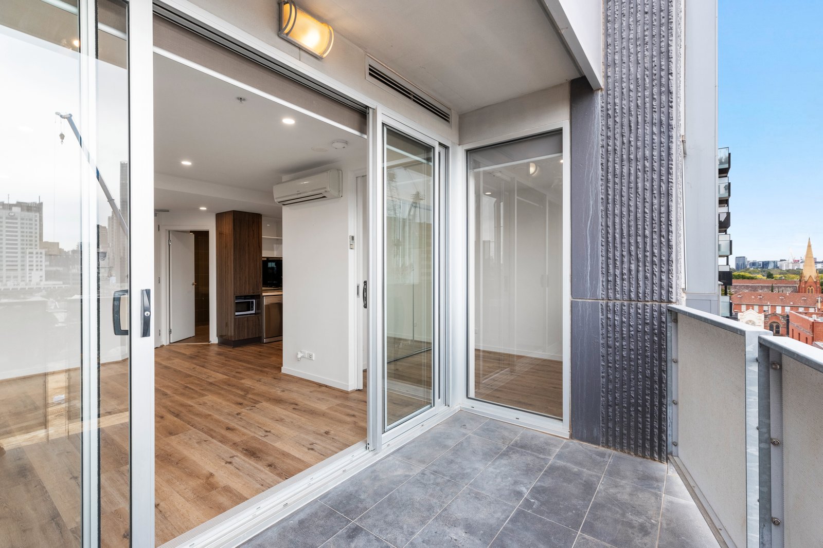 Gallery: 602/20 Garden Street