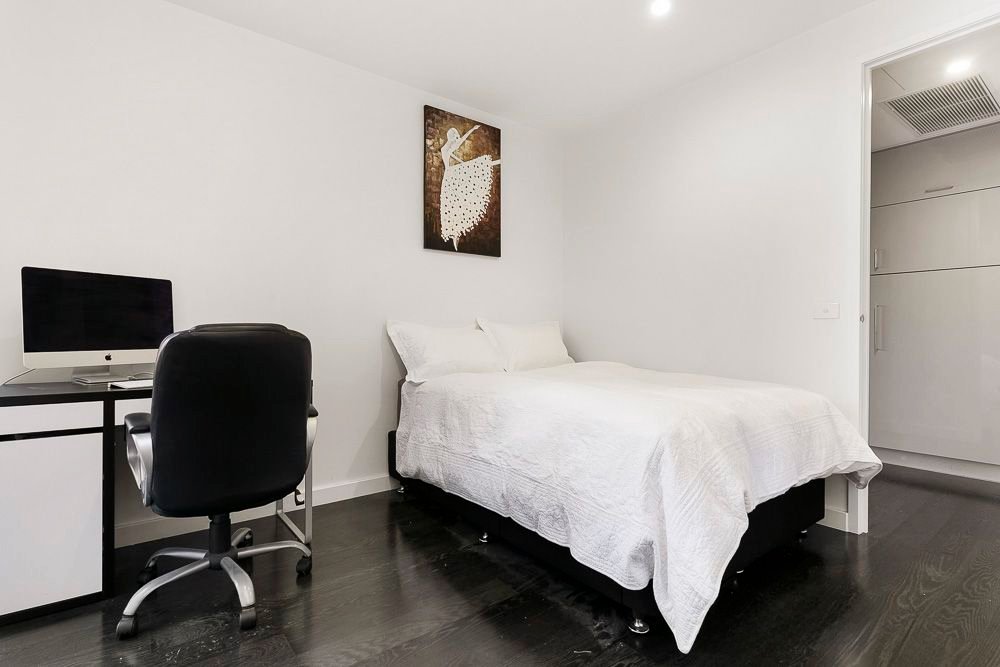 Gallery: 602/338 Kings Way