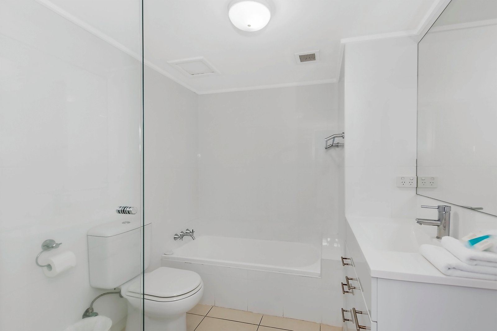 602/3575 Main Beach Parade MAIN BEACH 8