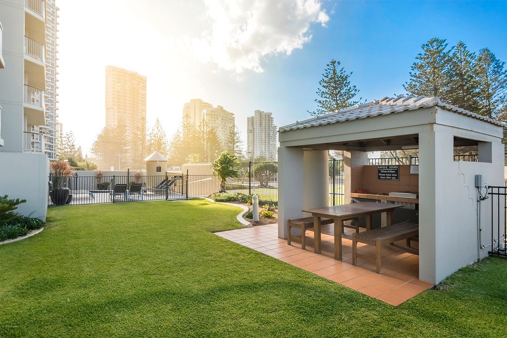 602/3575 Main Beach Parade MAIN BEACH 13