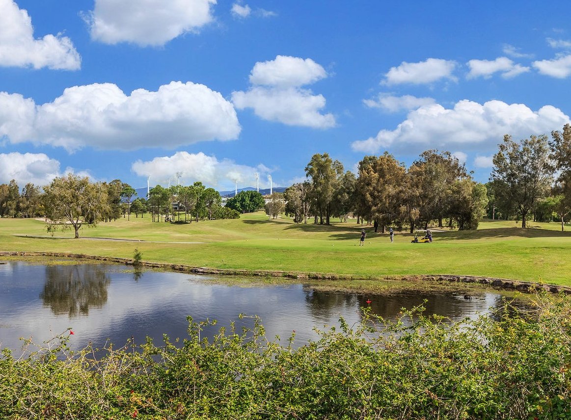6027B Vista Drive BENOWA 25