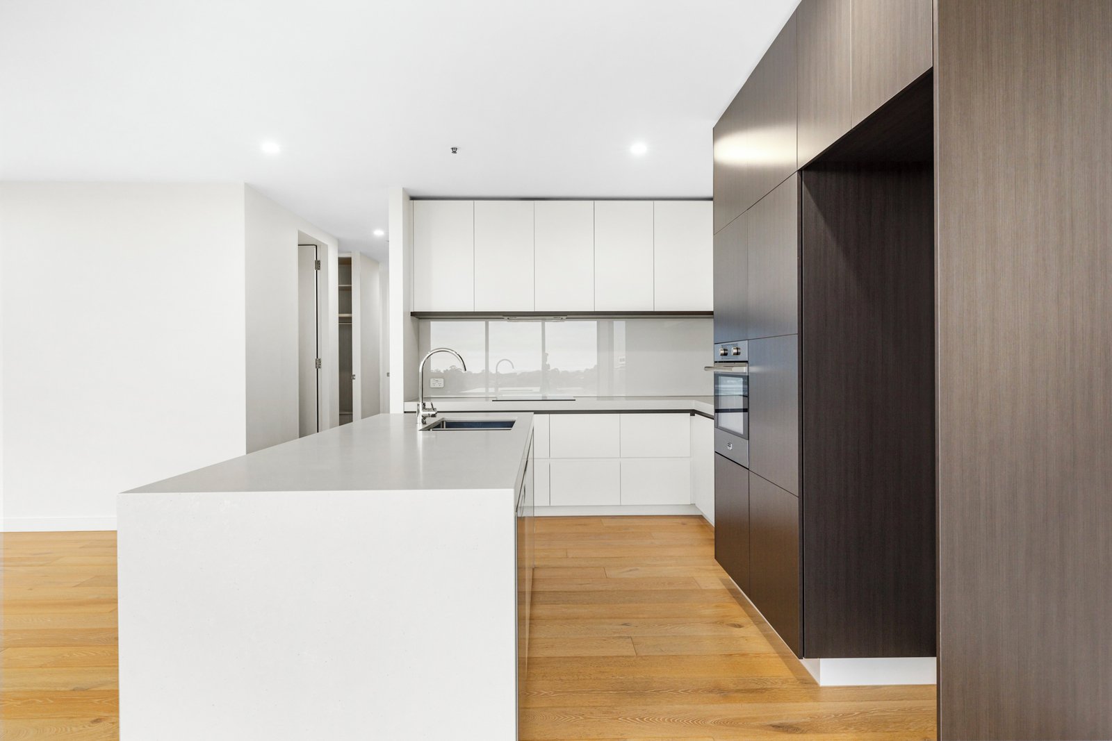 Gallery: 602/9B Remington Drive