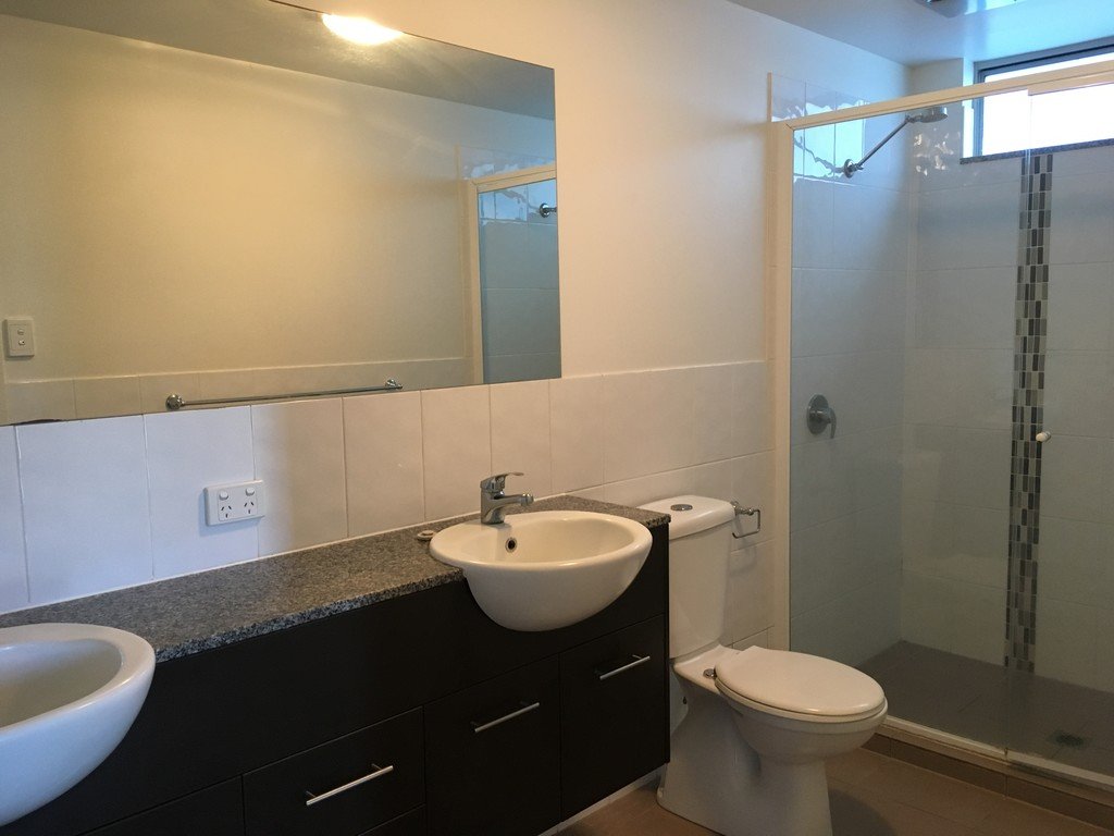 60/3 Deloraine Close CANNONVALE 6