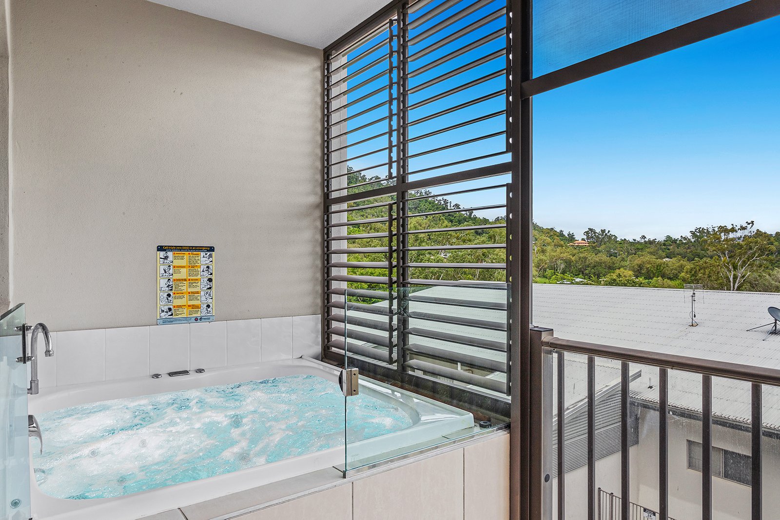 60/3 Deloraine Close CANNONVALE 10