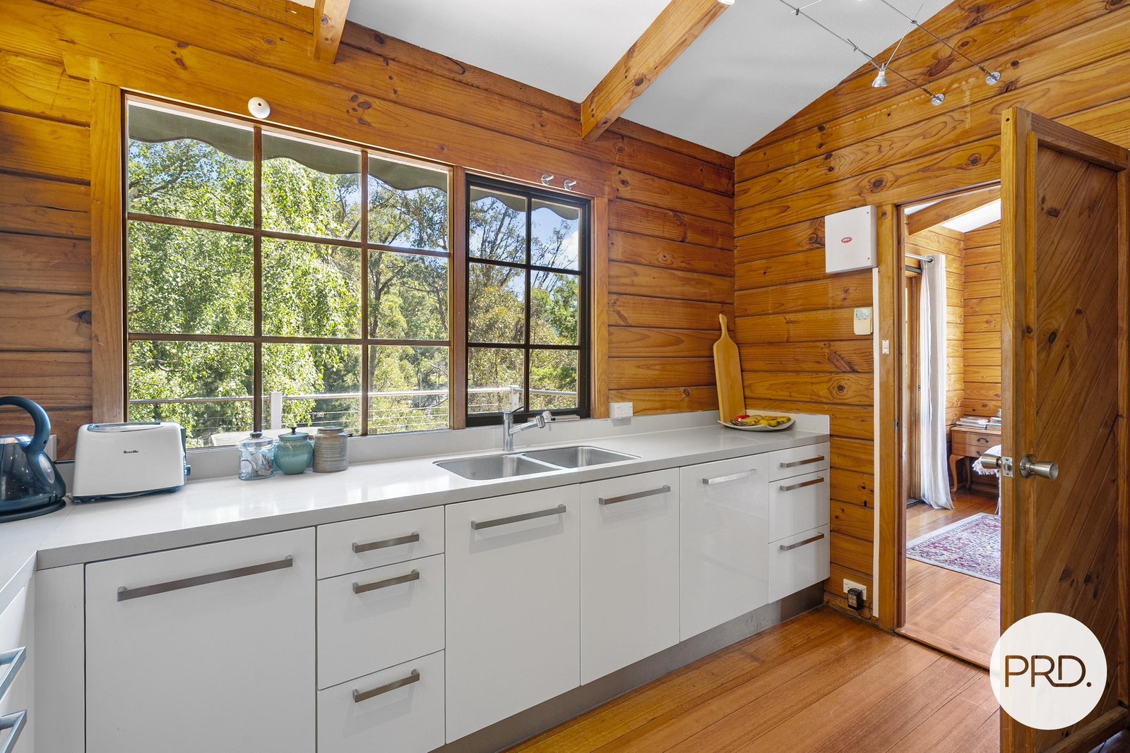 603 Huon Road SOUTH HOBART 11