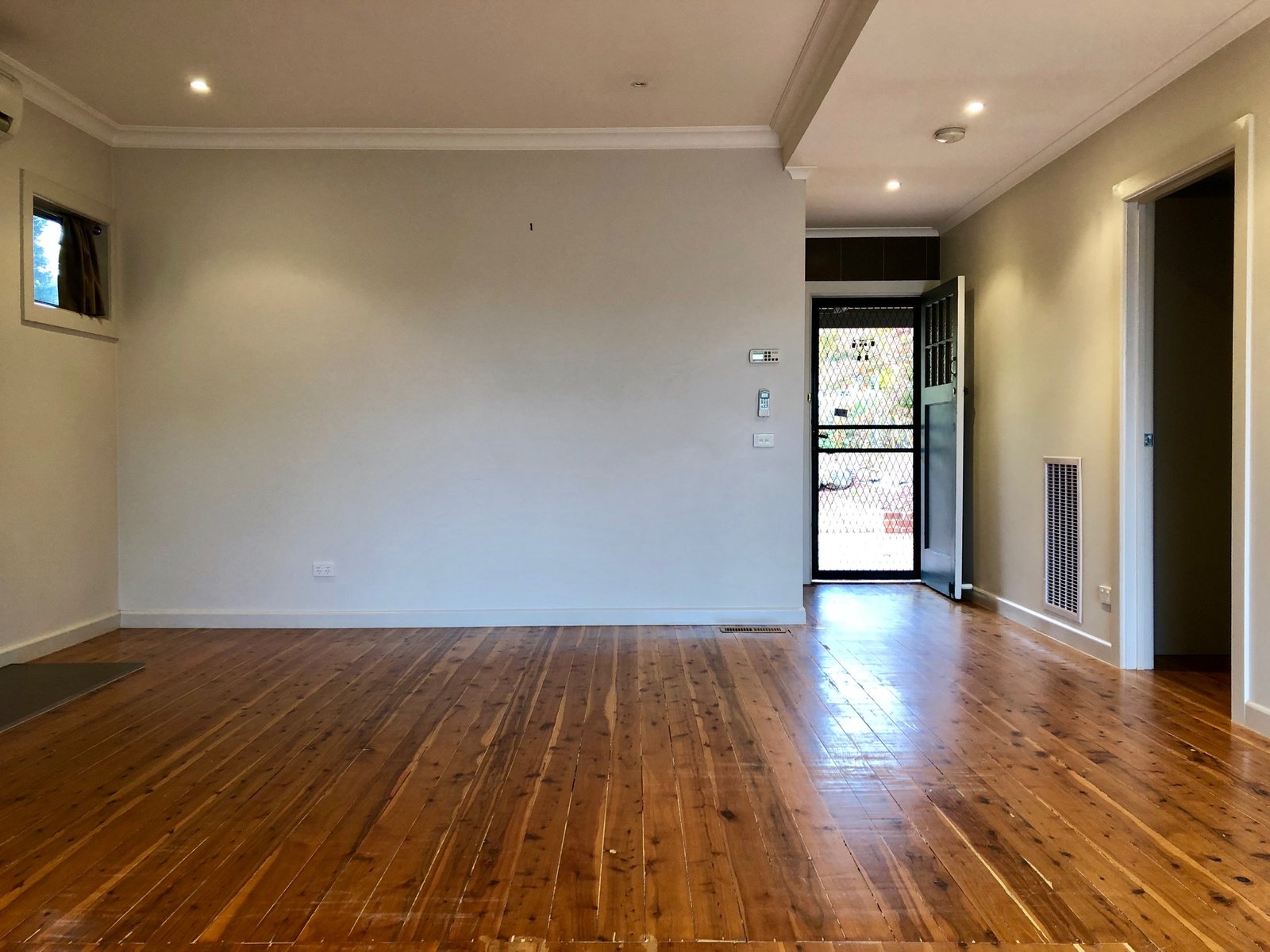 603 Schubach Street ALBURY 2