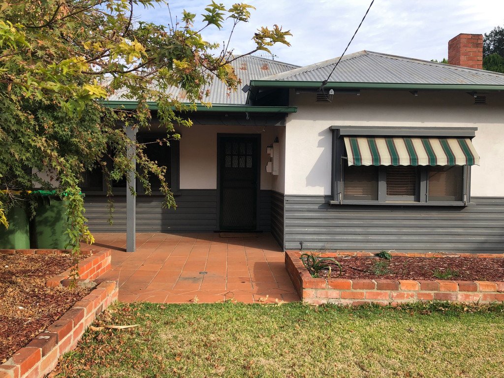 603 Schubach Street ALBURY 1