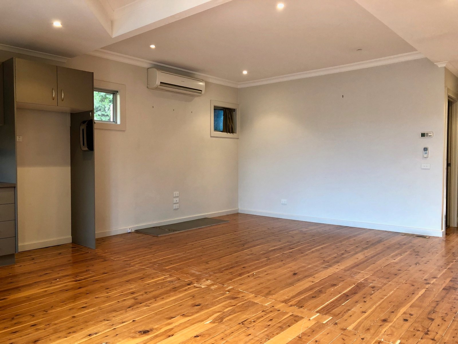 603 Schubach Street ALBURY 3