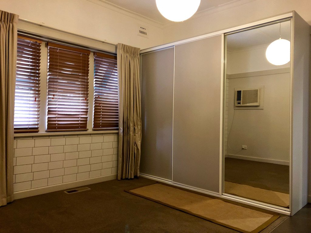 603 Schubach Street ALBURY 7