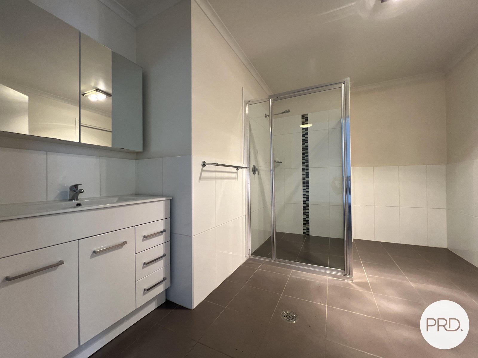 60/3 Young Street CRESTWOOD 6