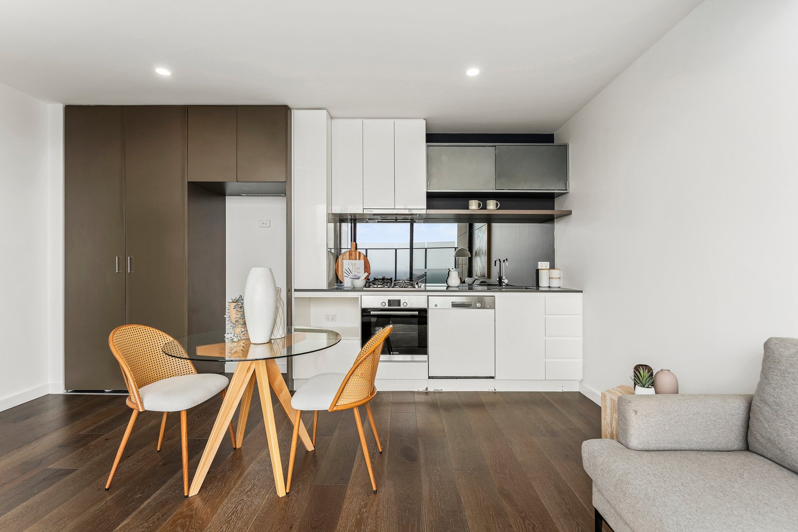 Gallery: 603/111 Inkerman Street
