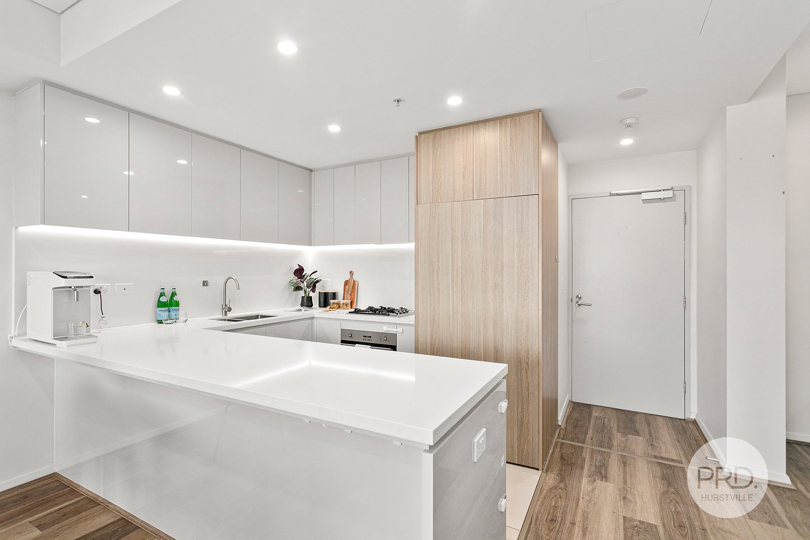 603/12 Woniora Road HURSTVILLE 3