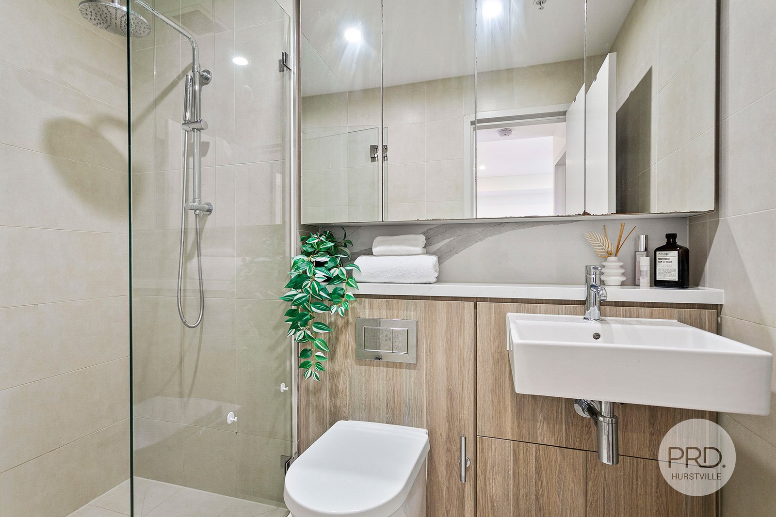 603/12 Woniora Road HURSTVILLE 6