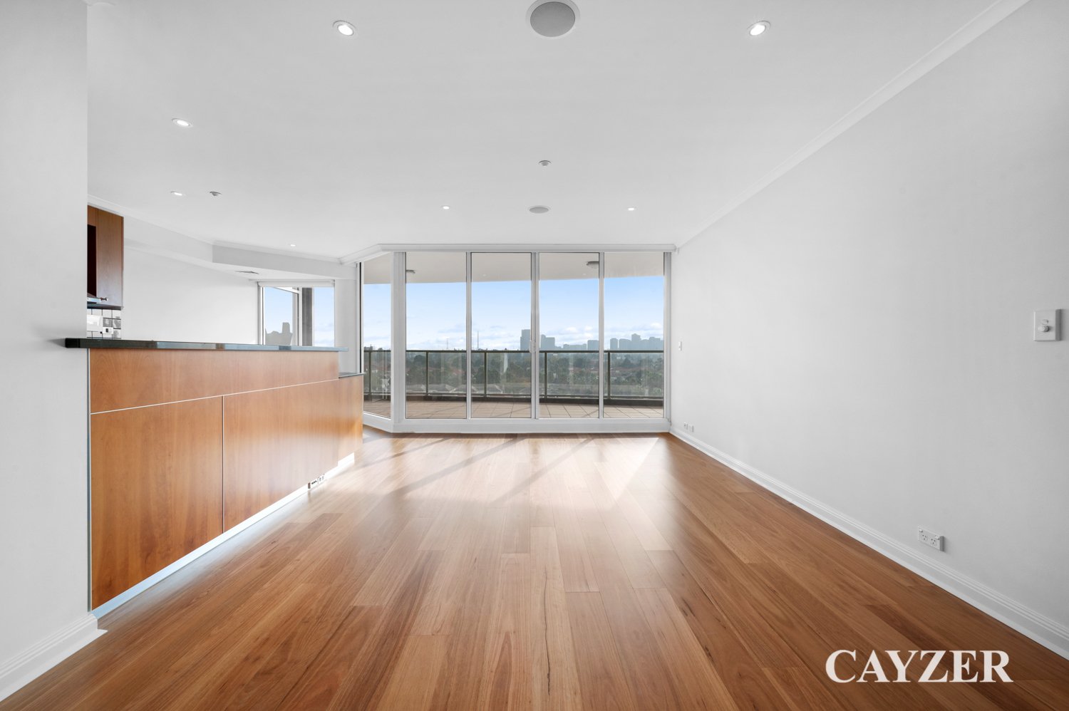 Gallery: 603/127 Beach Street